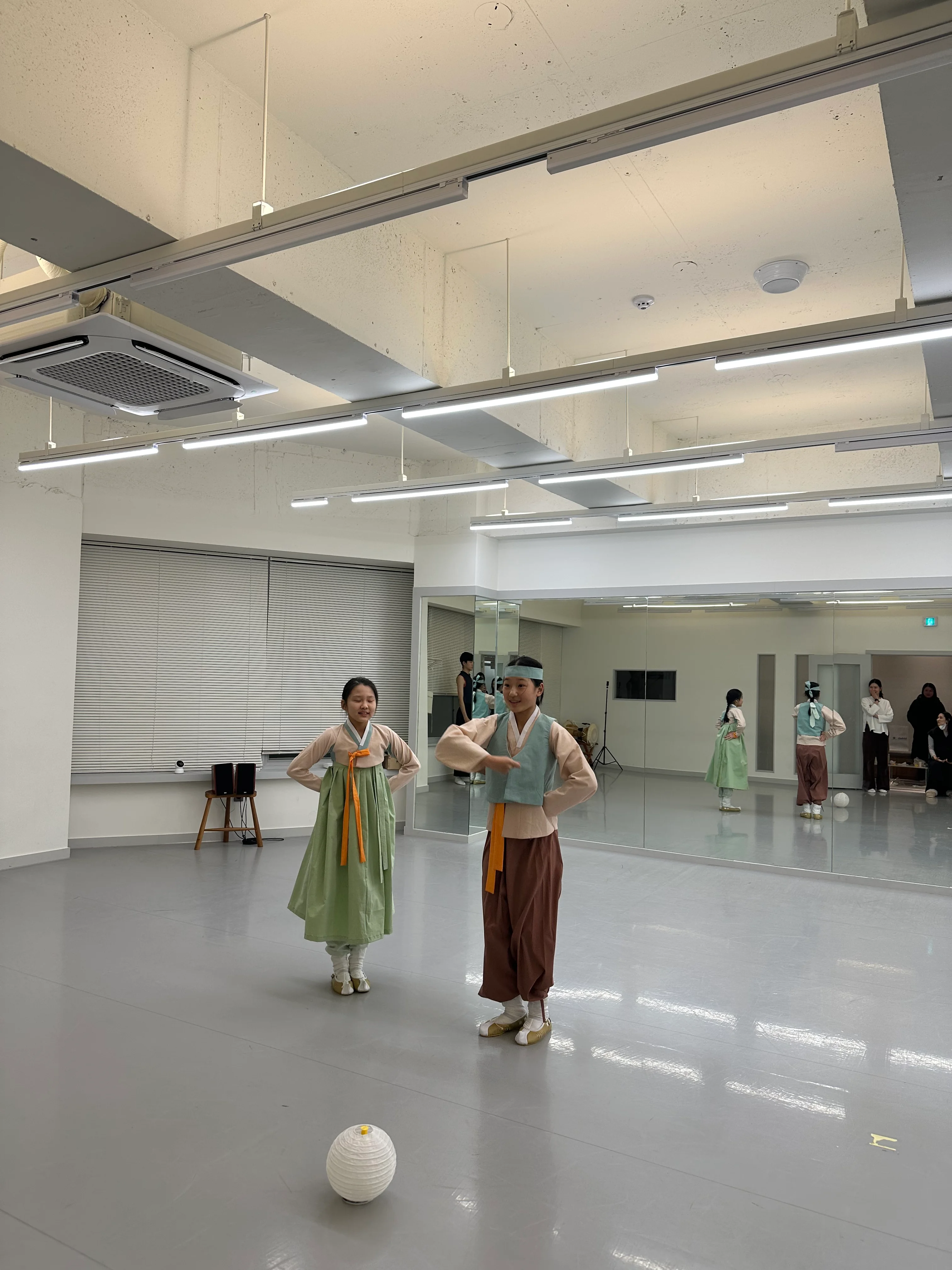 초등반 공연 준비